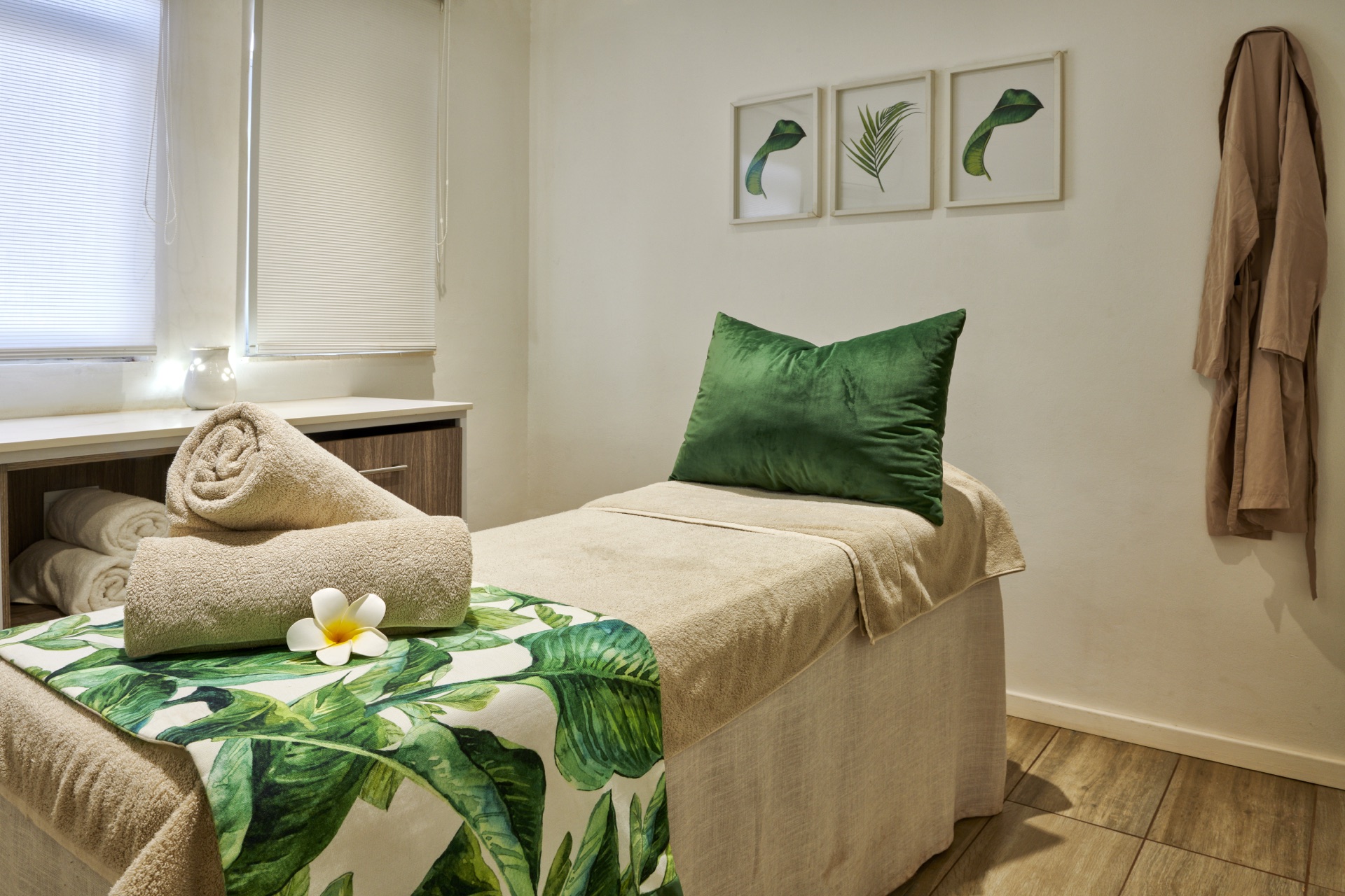 CSpa Wellness treatment room at Khoroni